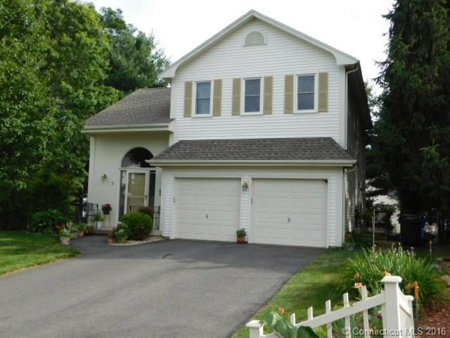 Welcome home to 5 Beechwood Court