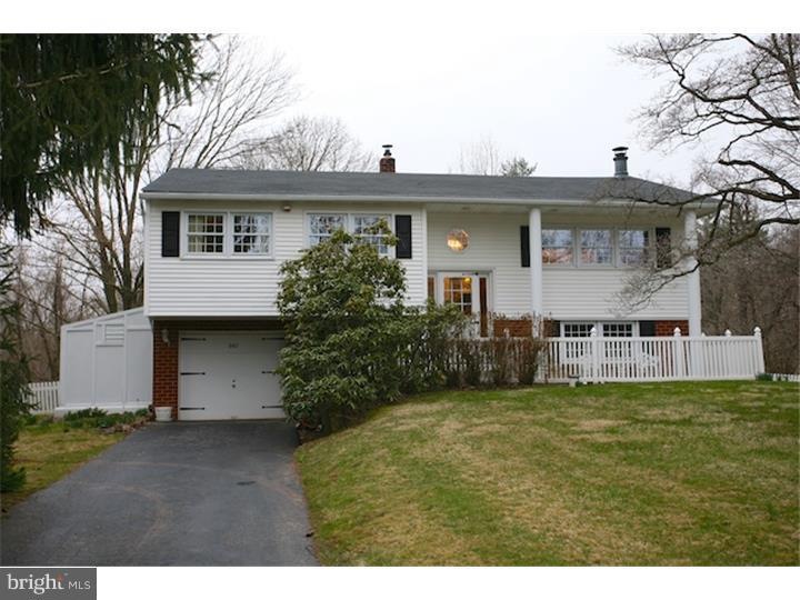 840 Glenn Ct, Phoenixville, PA 19460 - photo 1