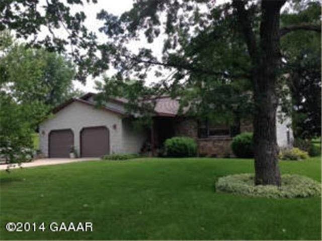 2009 Ridgewood Dr NW, Alexandria, MN 56308 - photo 1