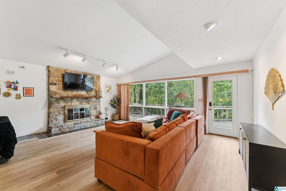 618 12th Plaza, Pleasant Grove, AL 35127 - photo 1