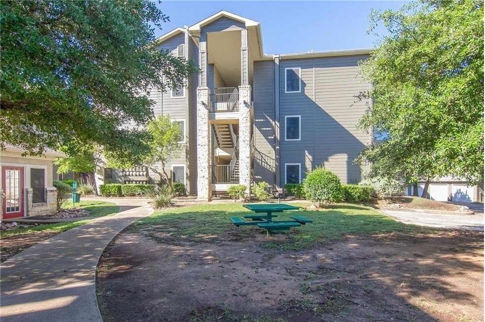 2320 Gracy Farms Ln unit 614, Austin, TX 78758 - photo 1
