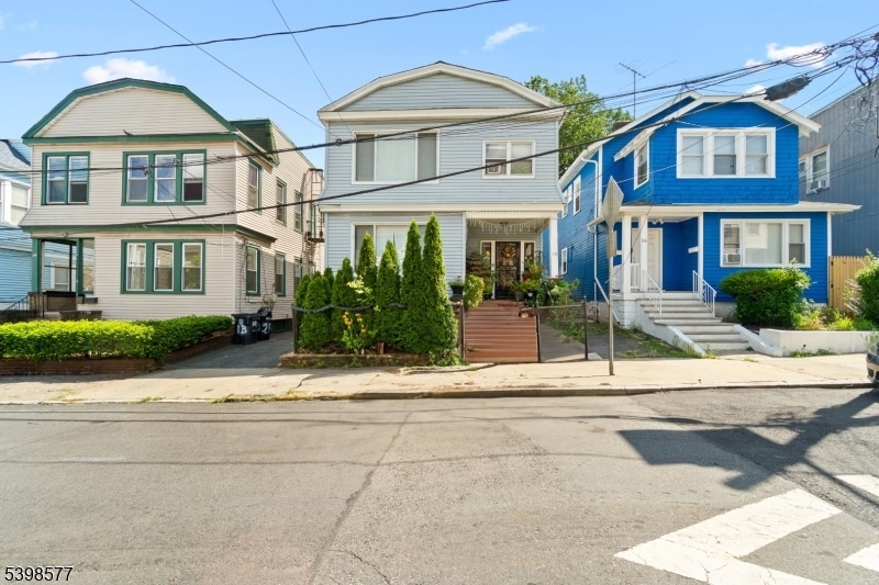 12 Patten Place unit 14, Newark, NJ 07112 - photo 1