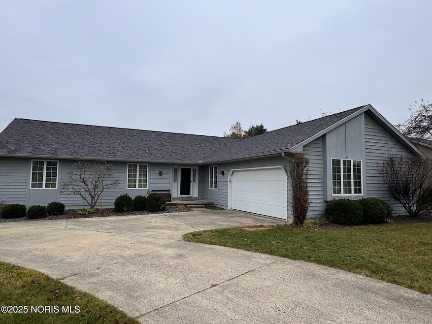 144 Deerfield Cir, Bryan, OH 43506 - photo 1