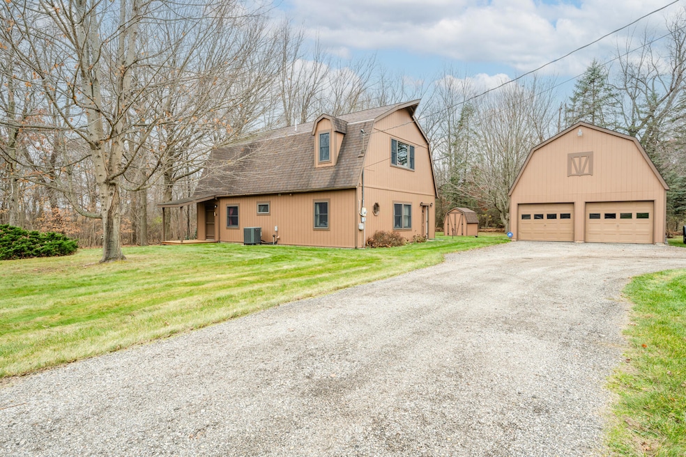 5300 Scottdale Rd, Saint Joseph, MI 49085 - photo 1