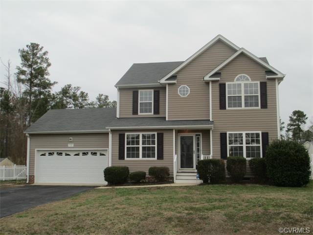 Lovely view of front!  Paved drive and located in a cul-de-sac lot!