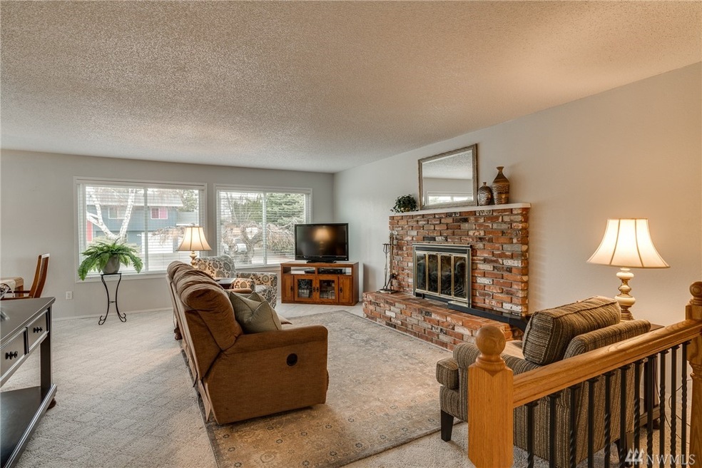 718 14th St NE, East Wenatchee, WA 98802 - photo 1