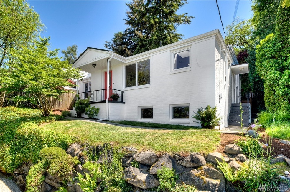 1211 W Bothwell St, Seattle, WA 98119 - photo 1