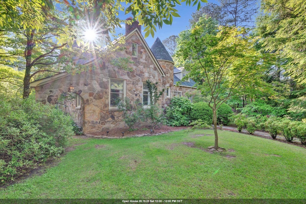 For Sale $585,000 • Co-Listing Agent