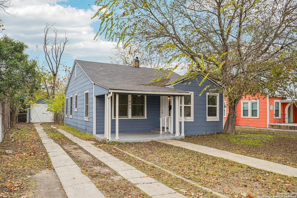 411 W Water St, Kerrville, TX 78028 - photo 1