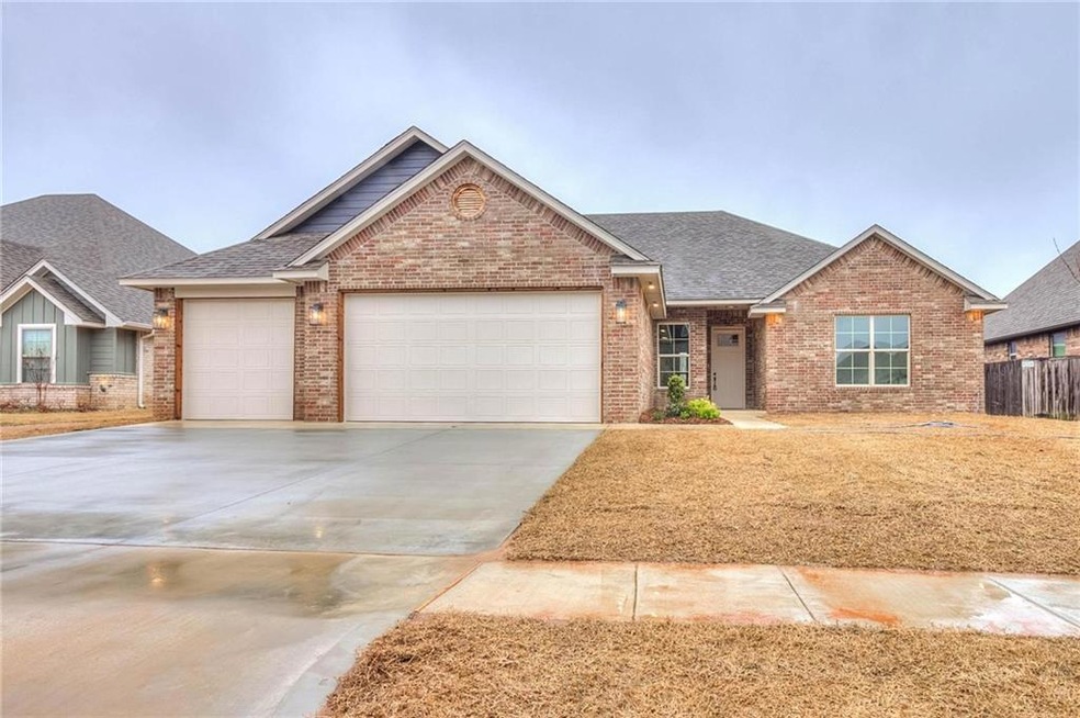 1400 Monterey Dr, Norman, OK 73072 - photo 1