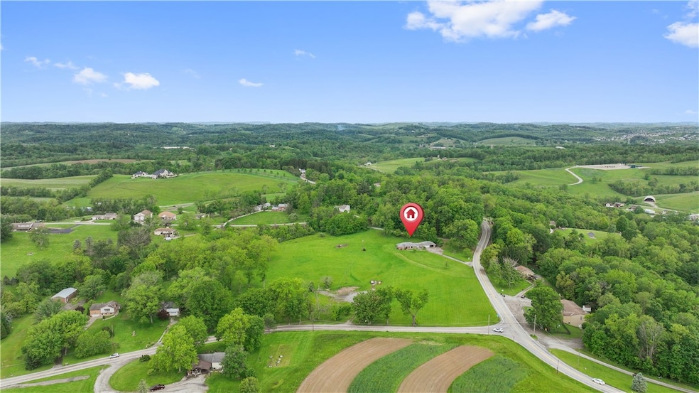 884 Linden Rd, Eighty Four, PA 15330 - photo 1