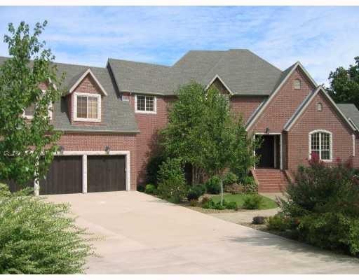 11564 Belfry Point, Bentonville, AR 72712 - photo 1