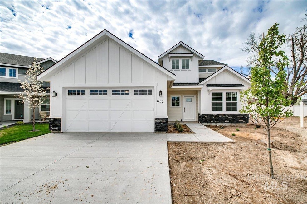 Sold • Co-Listing Agent