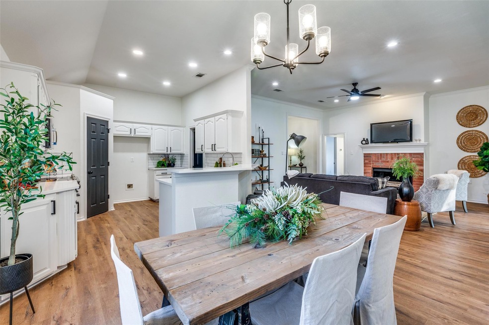 8908 Marti Ln, North Richland Hills, TX 76182 - photo 1