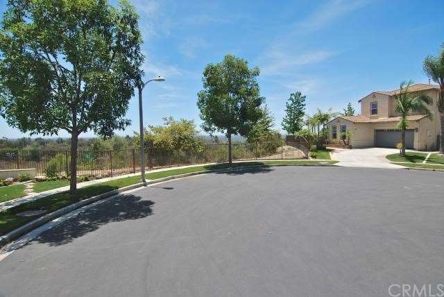 VIEW, CORNER, CULDESAC, LONG-DRIVEWAY