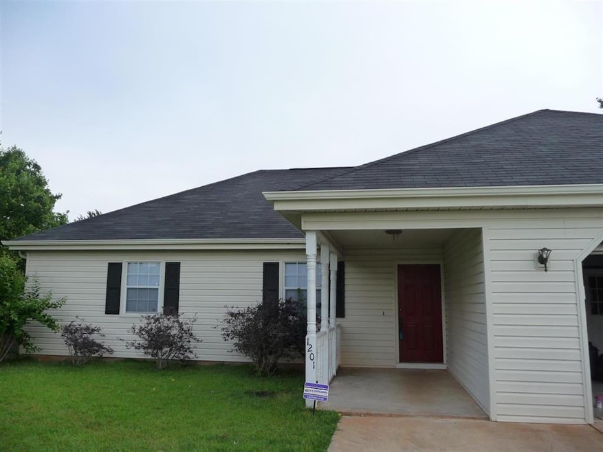 1201 Sardis Ln, Warner Robins, GA 31088 - photo 1