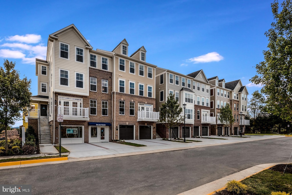 43378 Town Gate Square, Chantilly, VA 20152 - photo 1