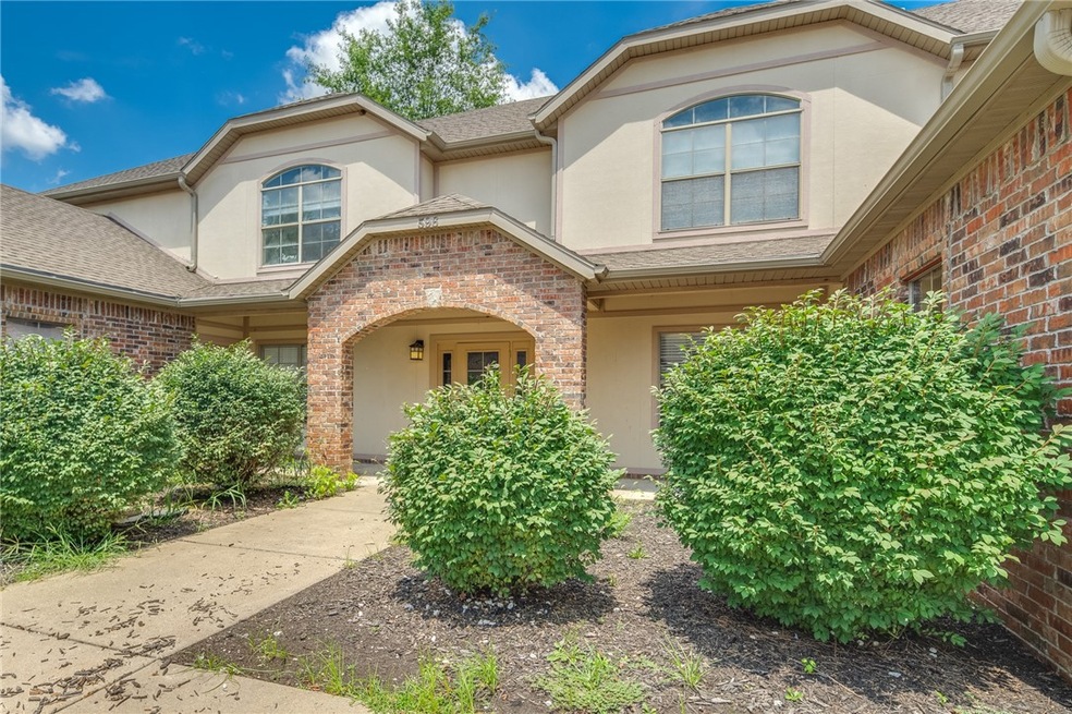 597 E Miracle Dr unit 3, Fayetteville, AR 72701 - photo 1