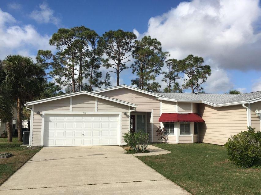 1206 Cypress