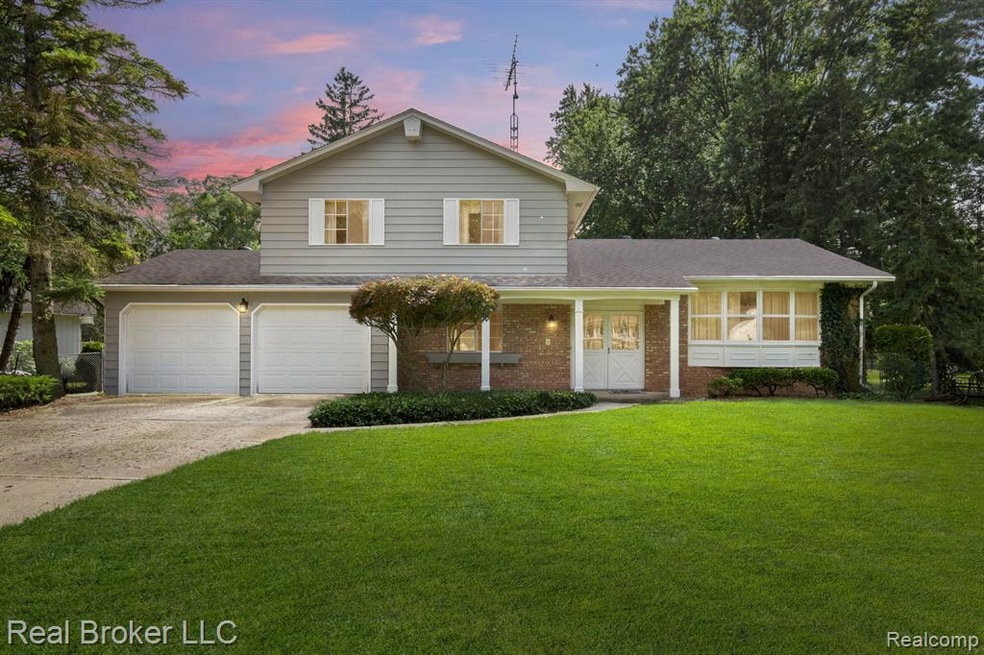 5339 N Dyewood Dr, Flint, MI 48532 - photo 1