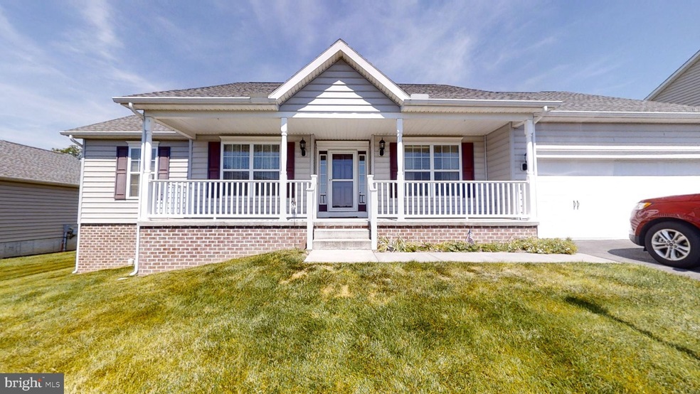 13 Kestrel Dr, Gettysburg, PA 17325 - photo 1