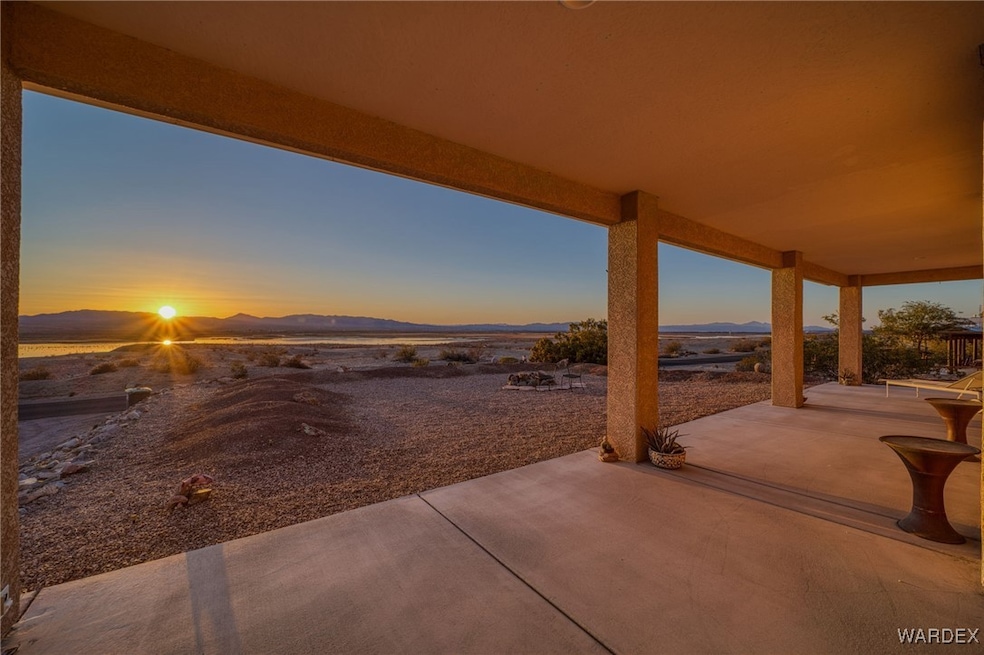 View of patio / terrace featuring a mountain view