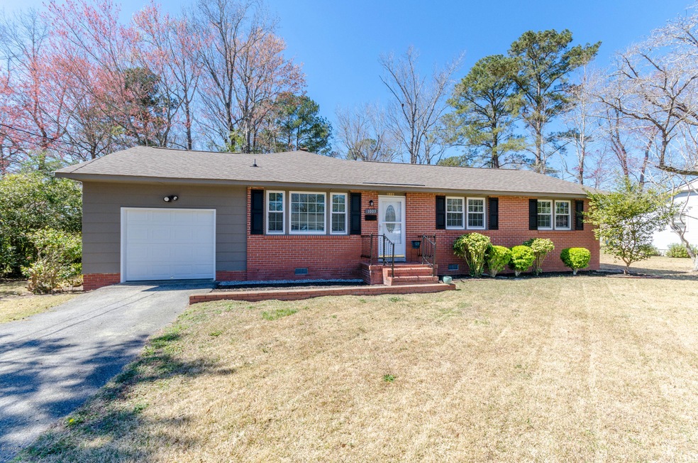 1003 Clifton Rd, Jacksonville, NC 28540 - photo 1