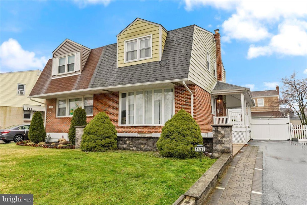 1433 Greenway Rd, Swarthmore, PA 19081 - photo 1