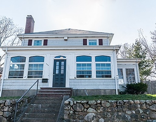 1405 Quincy Shore Dr, Quincy, MA 02169 - photo 1