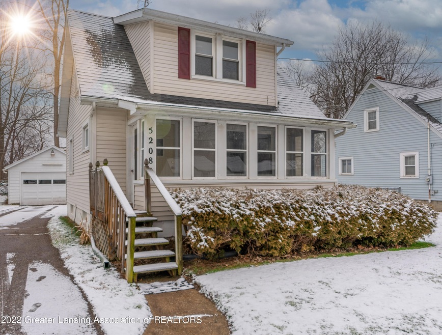 5208 Bogart St, Lansing, MI 48911 - photo 1