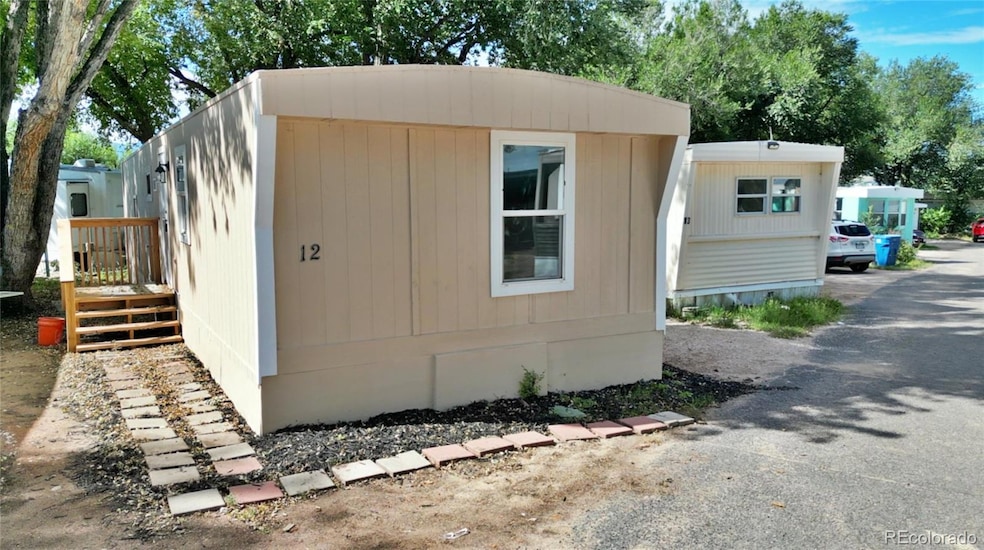 220 Mount View Ln unit 12, Colorado Springs, CO 80907 - photo 1