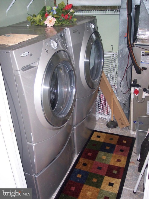 8141 Bayonet Way unit 201, Manassas, VA 20109 - photo 1