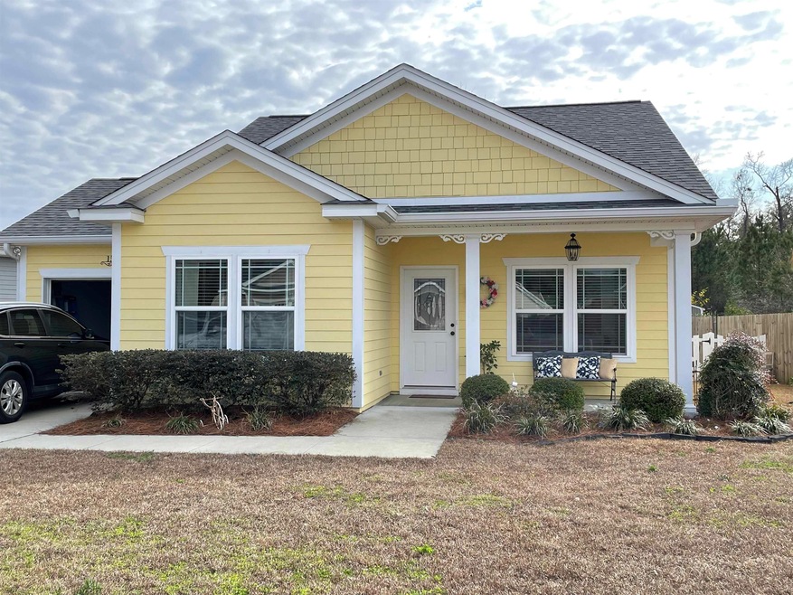 152 Carousel Cir, Crawfordville, FL 32327 - photo 1