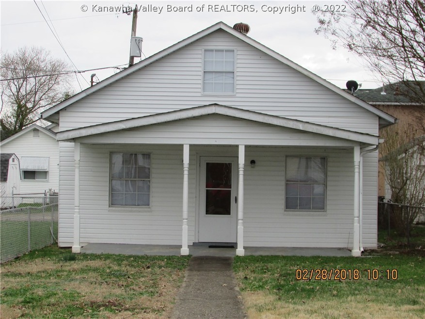 328 18th St, Dunbar, WV 25064 - photo 1