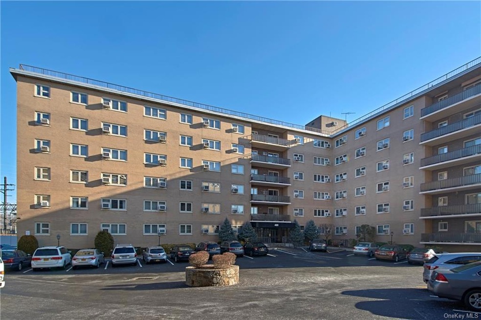 Newport Towers West unit 6H, Harrison, NY 10528 - photo 1