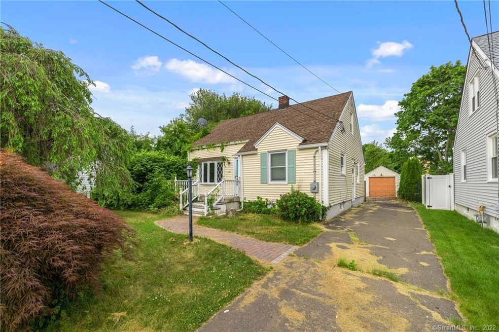 201 4th Ave, Stratford, CT 06615 - photo 1