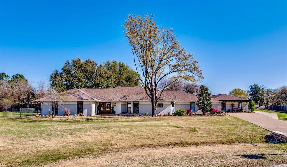 2705 N Quail Run Ct, Southlake, TX 76092 - photo 1