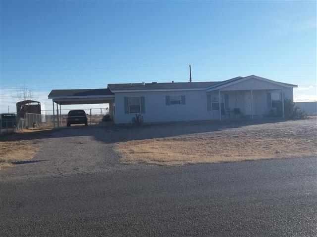907 Hidalgo Rd, Carlsbad, NM 88220 - photo 1