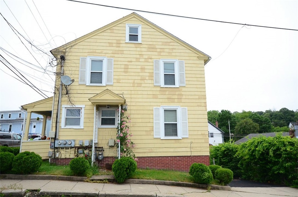 14 Pulaski St unit R2, West Warwick, RI 02893 - photo 1
