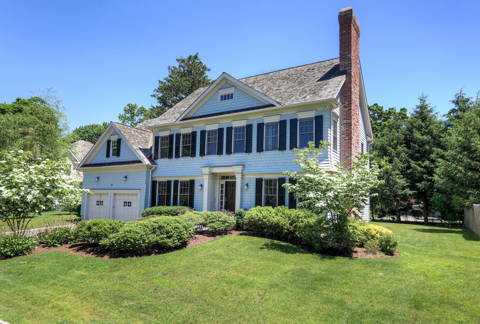 33 Lockwood Ave, Old Greenwich, CT 06870 - photo 1