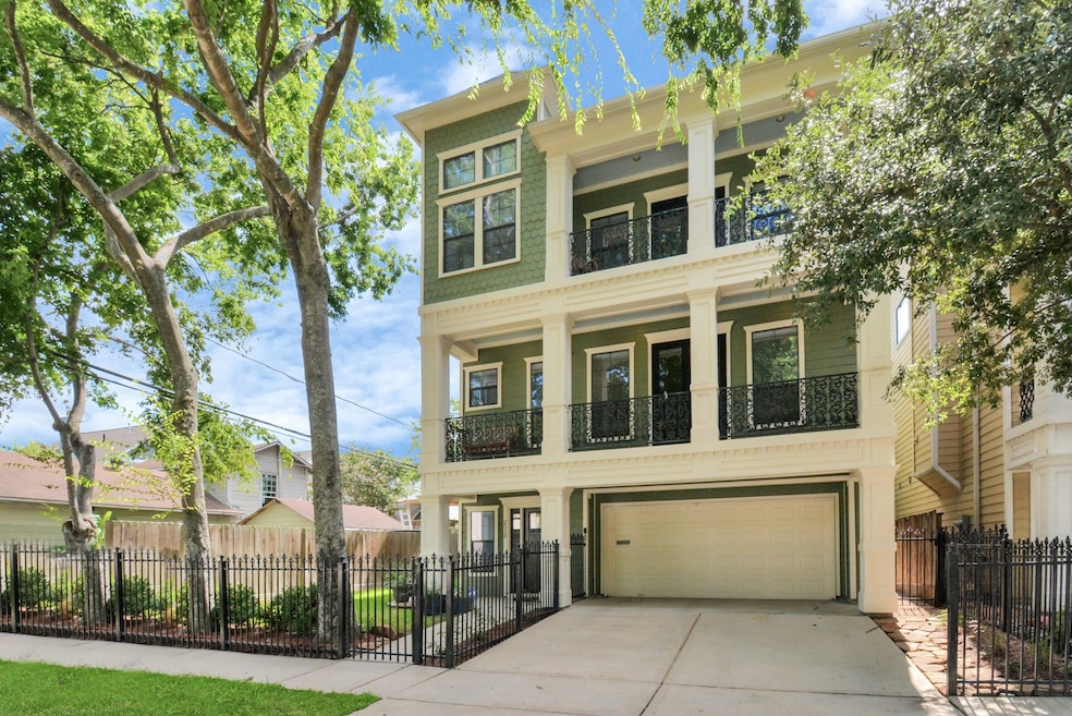 2510 Lawrence St, Houston, TX 77008 - photo 1