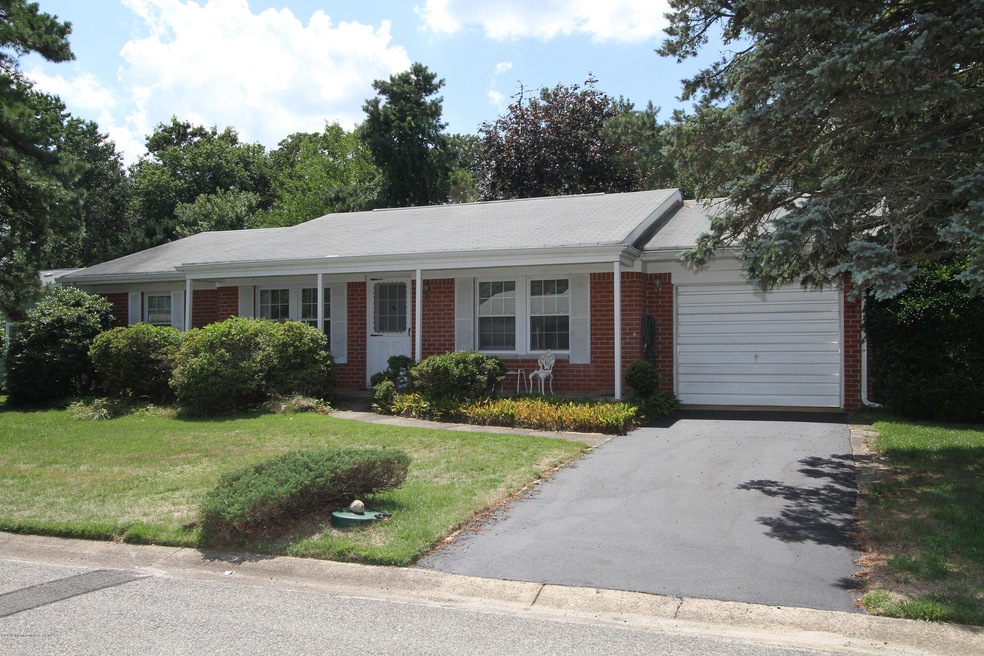 Welcome To 51 Constitution Blvd