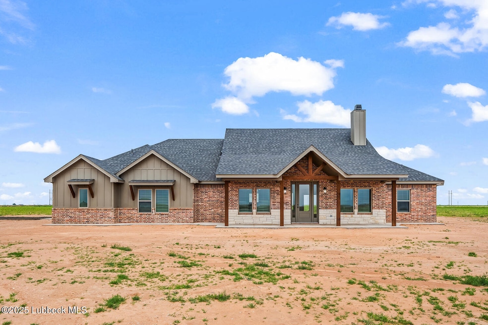 For Sale $479,900 • Co-Listing Agent