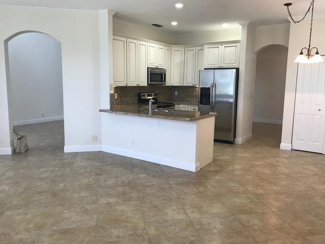 Living room/kitchen