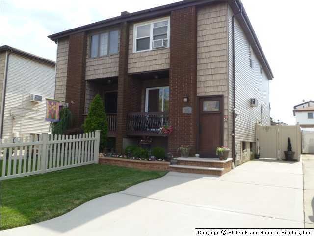 270 Elverton Ave, Staten Island, NY 10308 - photo 1