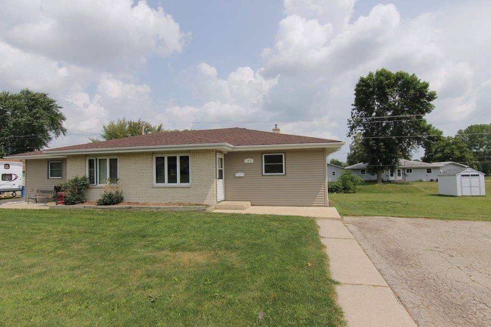 289 Park St, Oregon, WI 53575 - photo 1