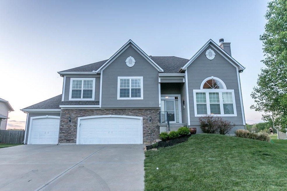 20916 W 48th St, Shawnee, KS 66218 - photo 1