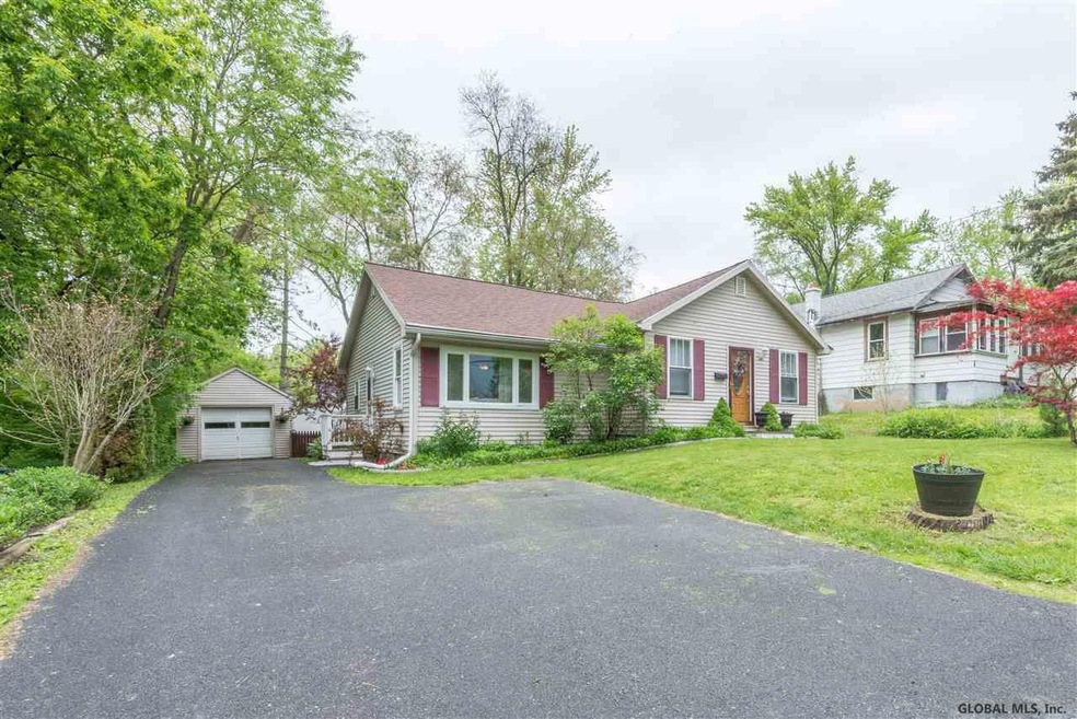 54 Sherwood Ave, Rensselaer, NY 12144 - photo 1