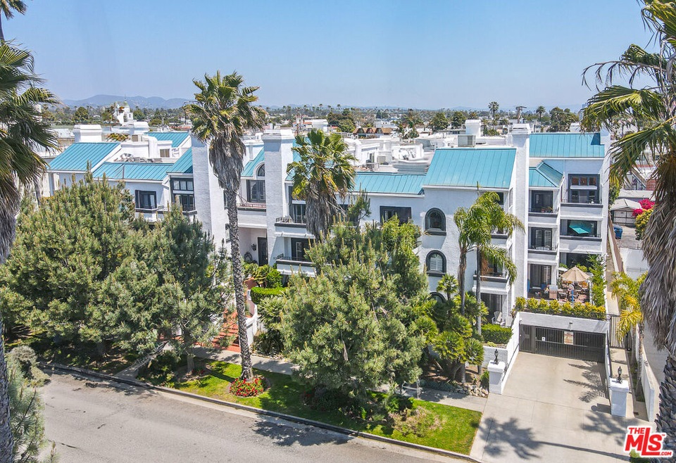 Sold $1,395,000