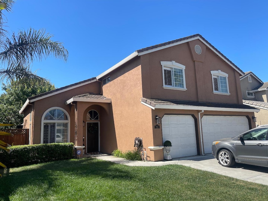 For Sale $795,000 • Co-Listing Agent